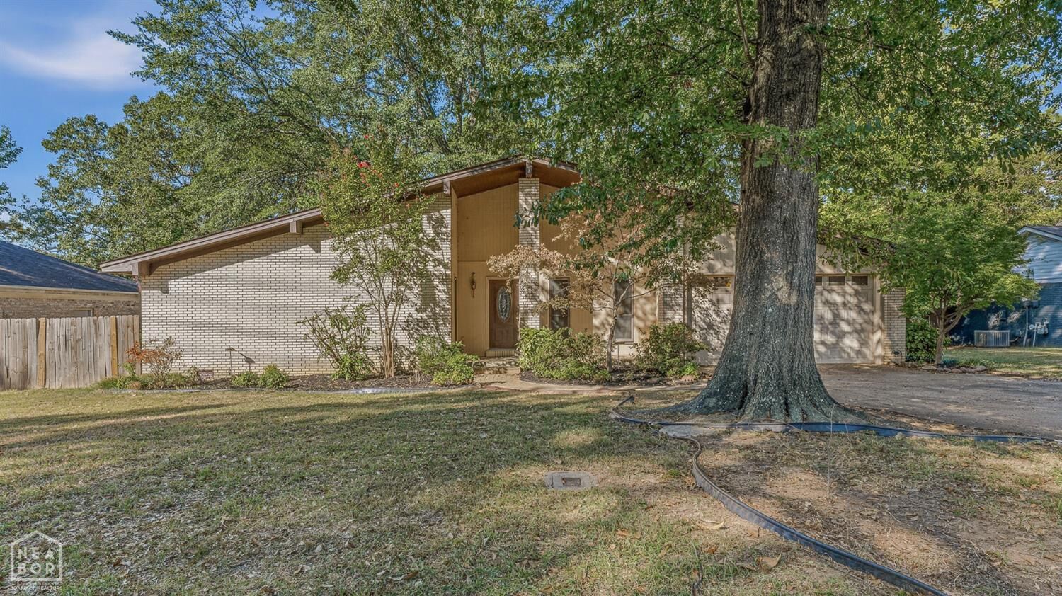 Property Photo:  2221 Indian Trails Street  AR 72401 