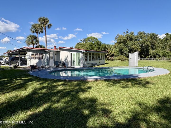 Property Photo: 166 River Drive FL 32131