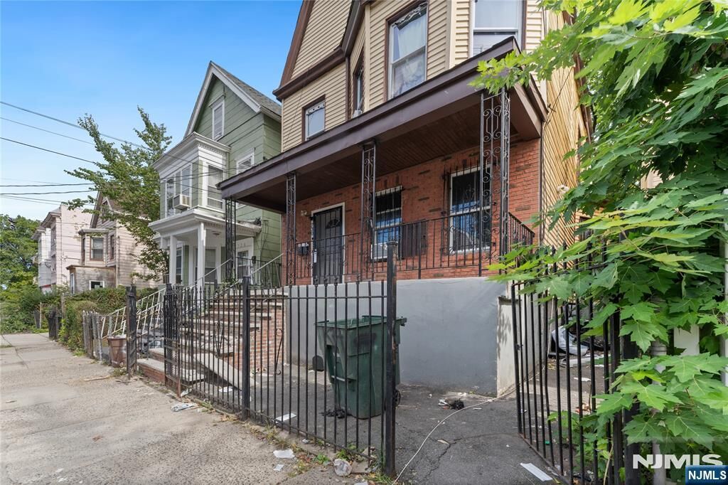 Property Photo:  730 S 15th Street  NJ 07103 