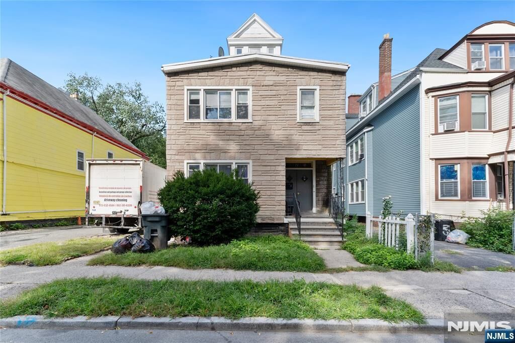Property Photo:  25 17th Street  NJ 07018 