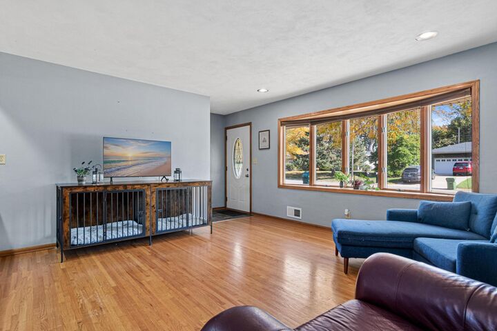 Property Photo:  2949 Northview Street  MN 55113 
