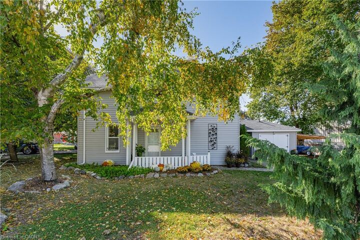Property Photo:  26 Bechtel Street  ON N3C 1Z6 