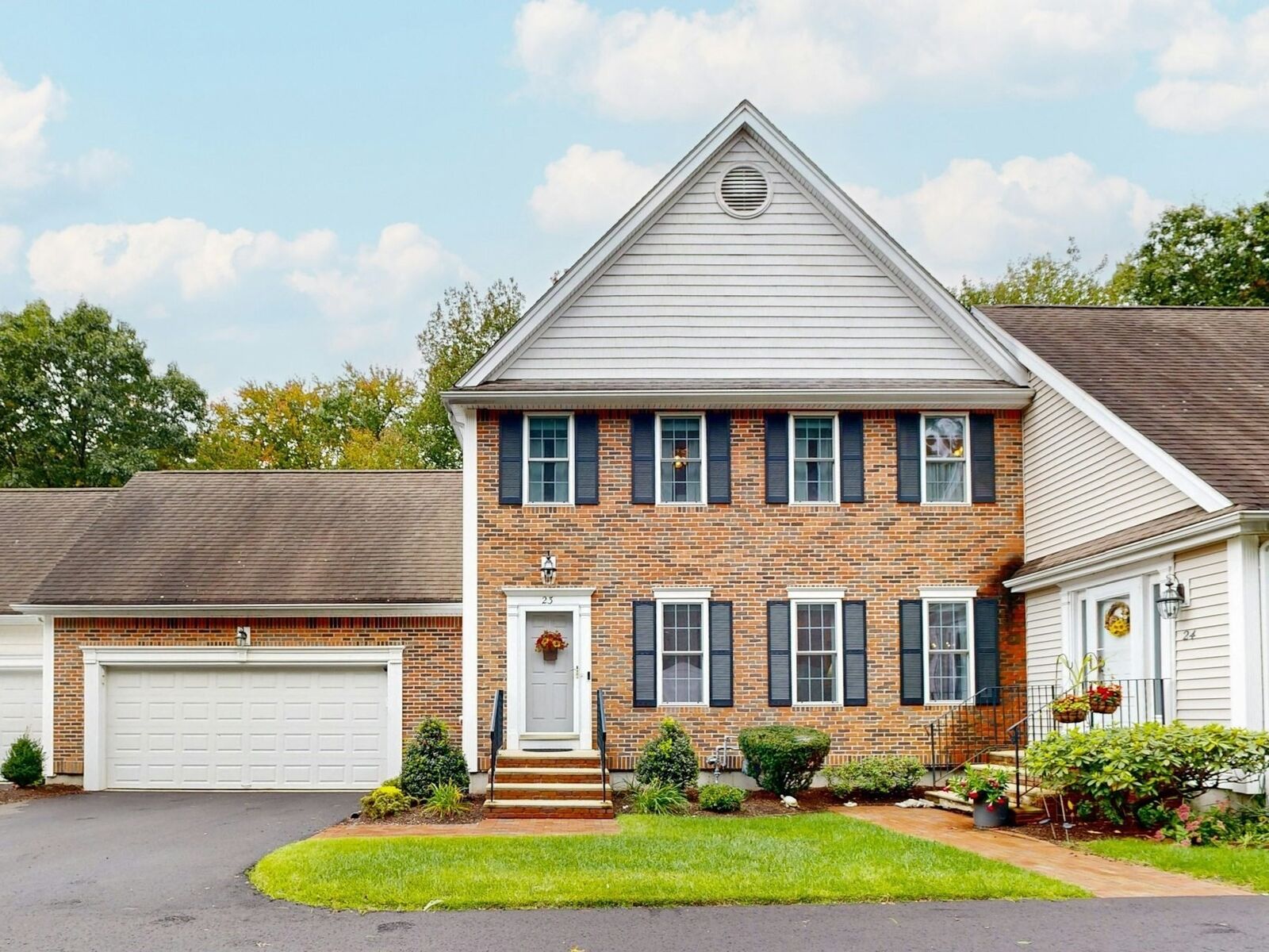 Property Photo:  23 Turtlebrook Way 23  MA 02052 