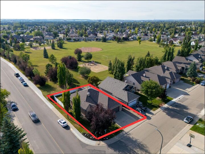 Property Photo:  125 Ainsworth Crescent  AB T4R 3B1 