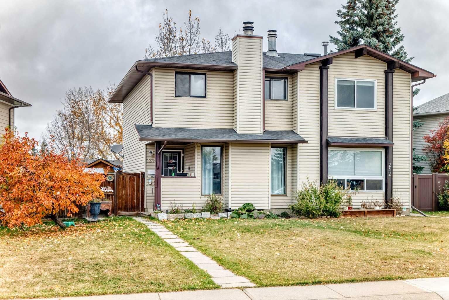 Property Photo:  240 Jensen Drive NE  AB T4B 1P6 