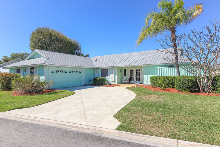 Property Photo: 10691 SE Jupiter Narrows Drive FL 33455