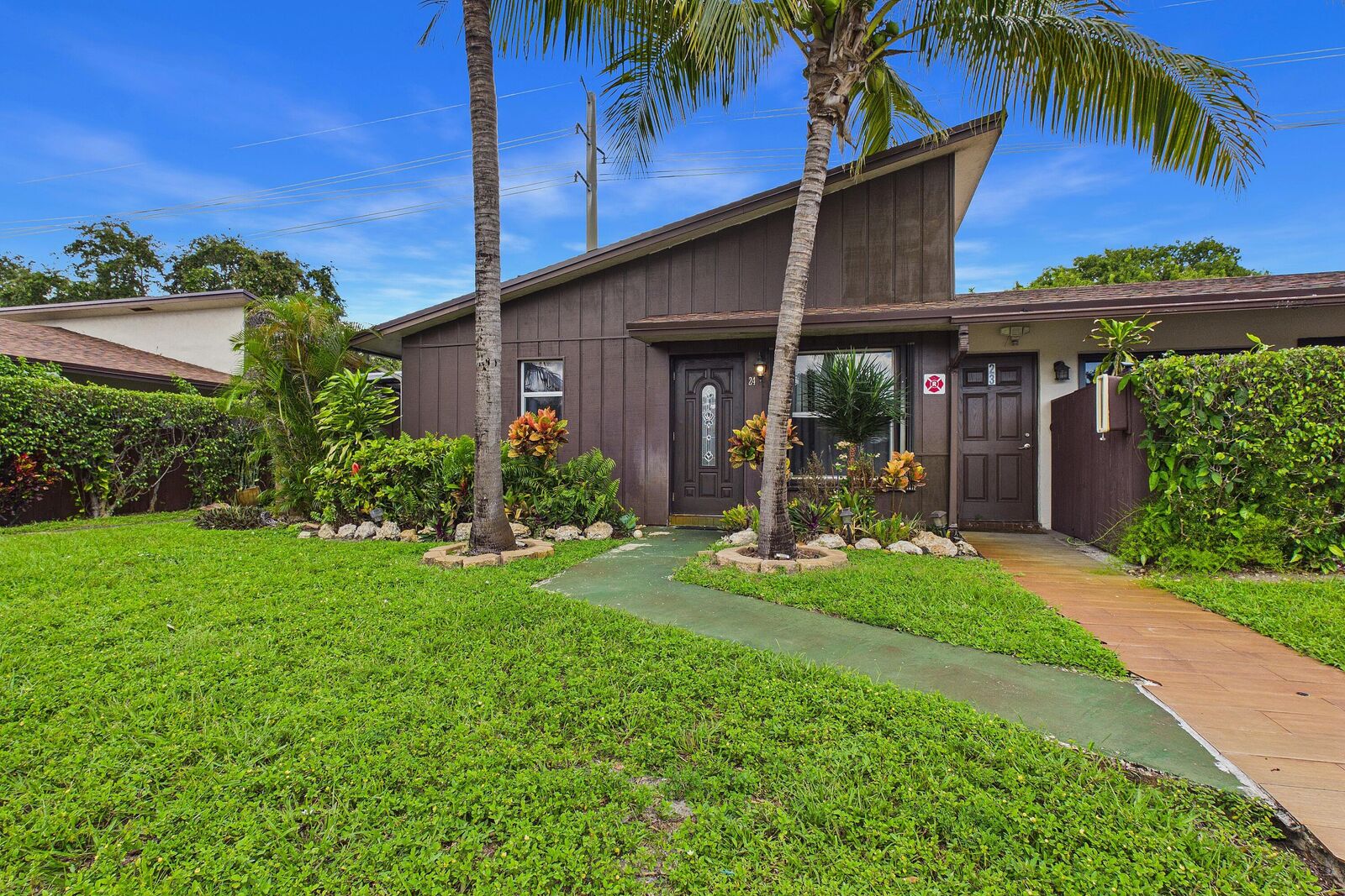 Property Photo:  3200 NW 5th Terrace 24  FL 33064 