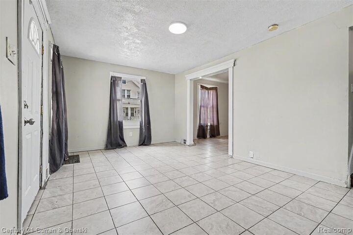 Property Photo:  2528 Woodmere Street  MI 48209 