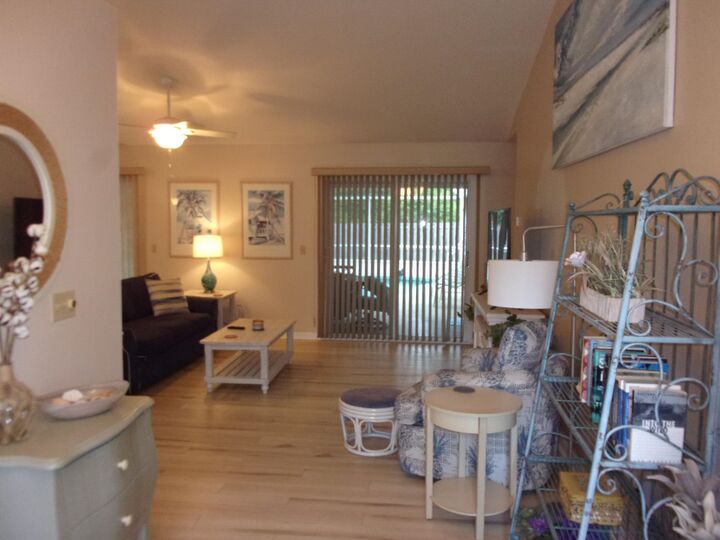 Property Photo: 652 Nautical Way FL 32080