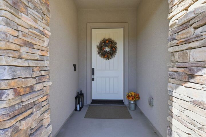 Property Photo:  1612 Goldenstar Court  CA 95023 