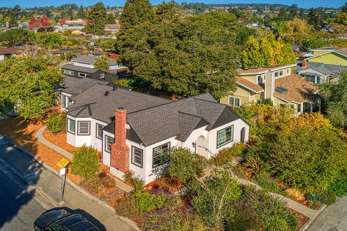 Property Photo:  301 California Street  CA 95060 