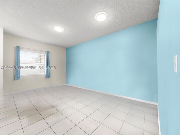 Property Photo:  2308 SE 24th Ave 2308  FL 33035 