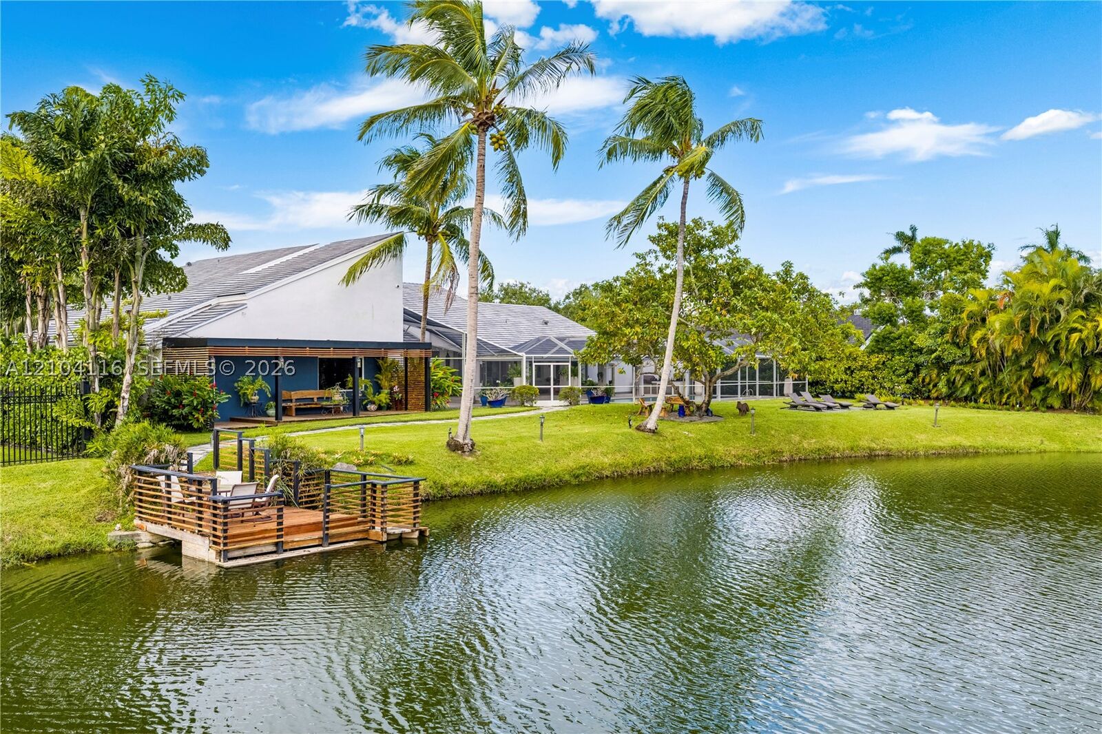 Property Photo:  8740 SW 104th St  FL 33176 