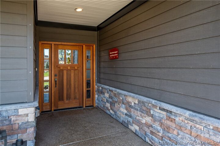 Property Photo: 1610 Augusta Parkway IN 47126