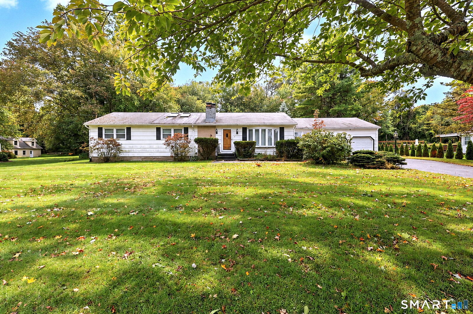Property Photo:  30 Chalon Road  CT 06611 