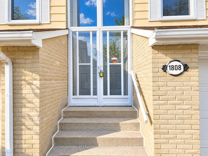 Property Photo: 1808 John Street ON L3T 1Y9