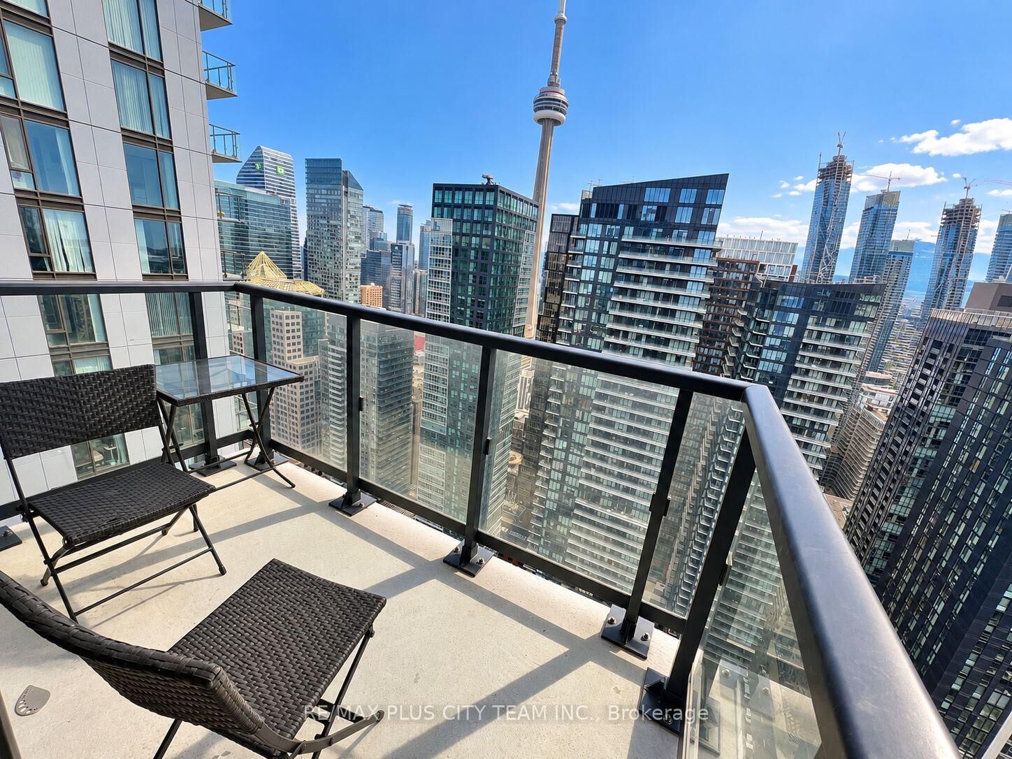 Property Photo:  87 Peter Street 4613  ON M5V 2G4 