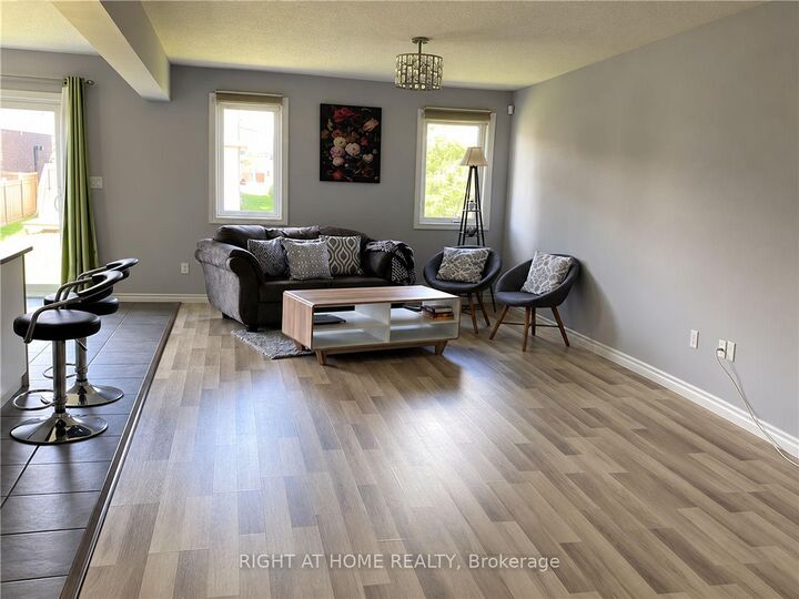 Property Photo: 1855 Foxridge Crescent ON N6G 0L7