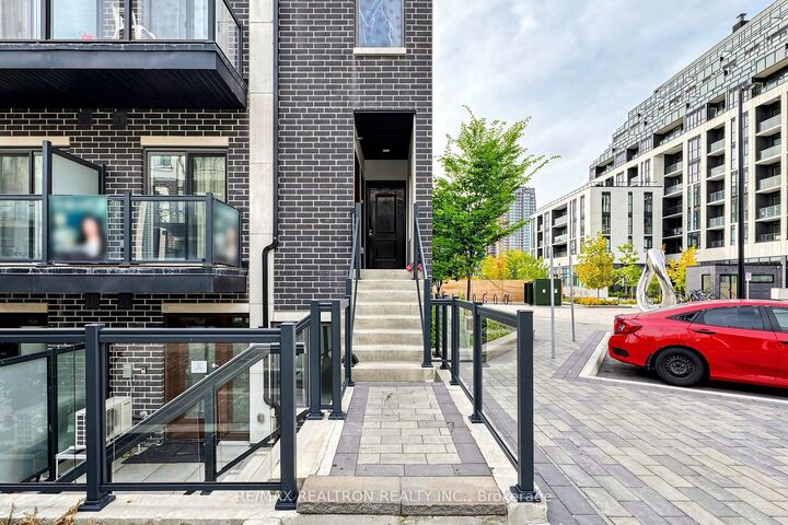 Property Photo:  3423 Sheppard Avenue E 307  ON M1T 0C5 