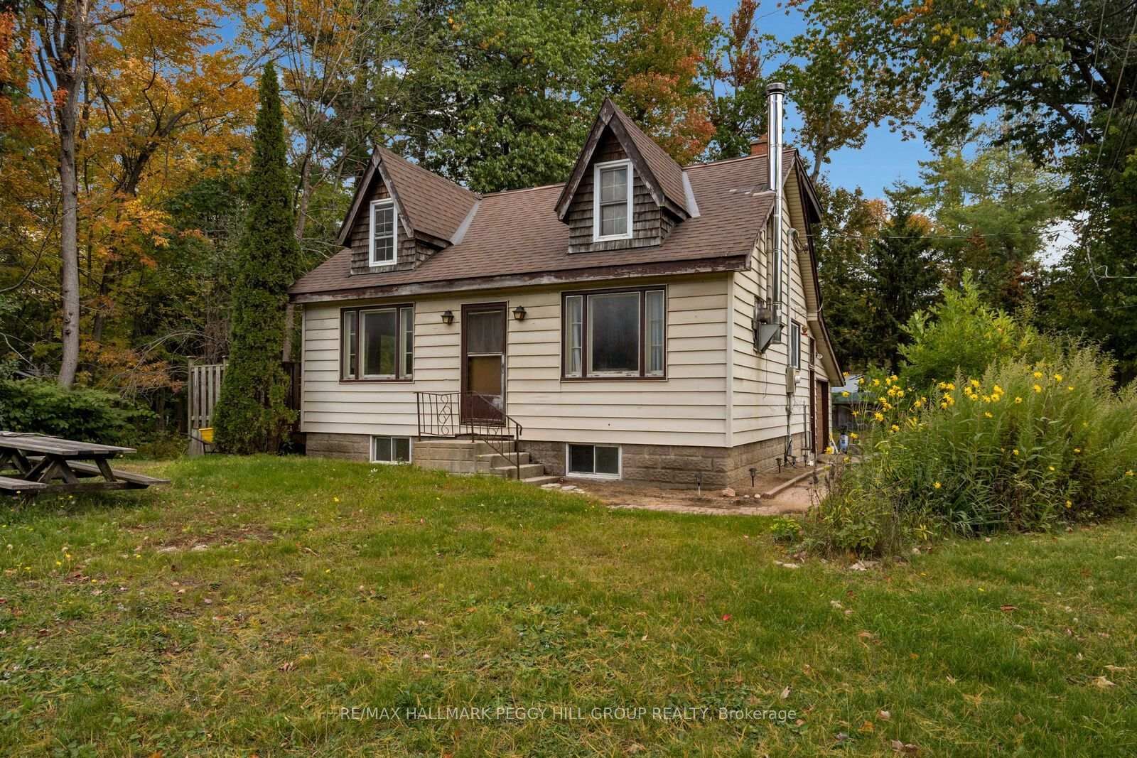 Property Photo:  3340 Hawkins Drive  ON L0K 2B0 