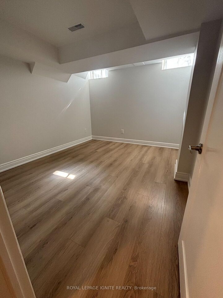Property Photo: 37 Camino Drive Bsmt ON L6A 3W8
