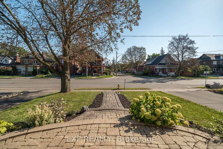 Property Photo:  308 King Street E  ON L1H 1C8 