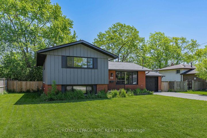 Property Photo:  970 Parkdale Avenue  ON L2A 5B6 