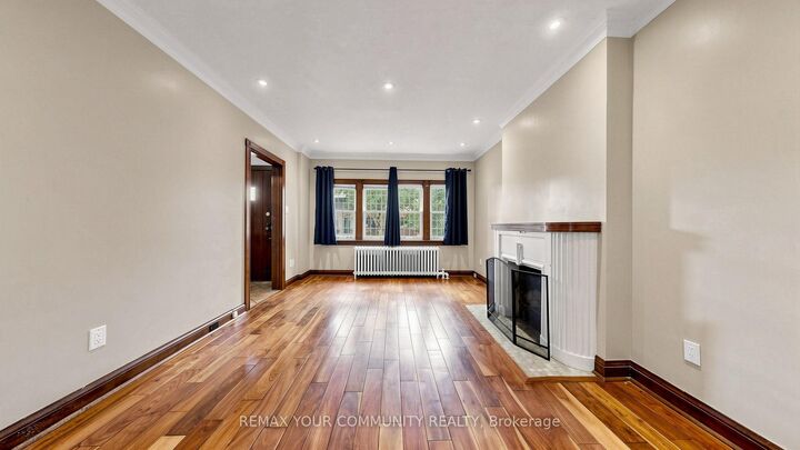 Property Photo:  13 Tenth Street  ON M8V 3E7 