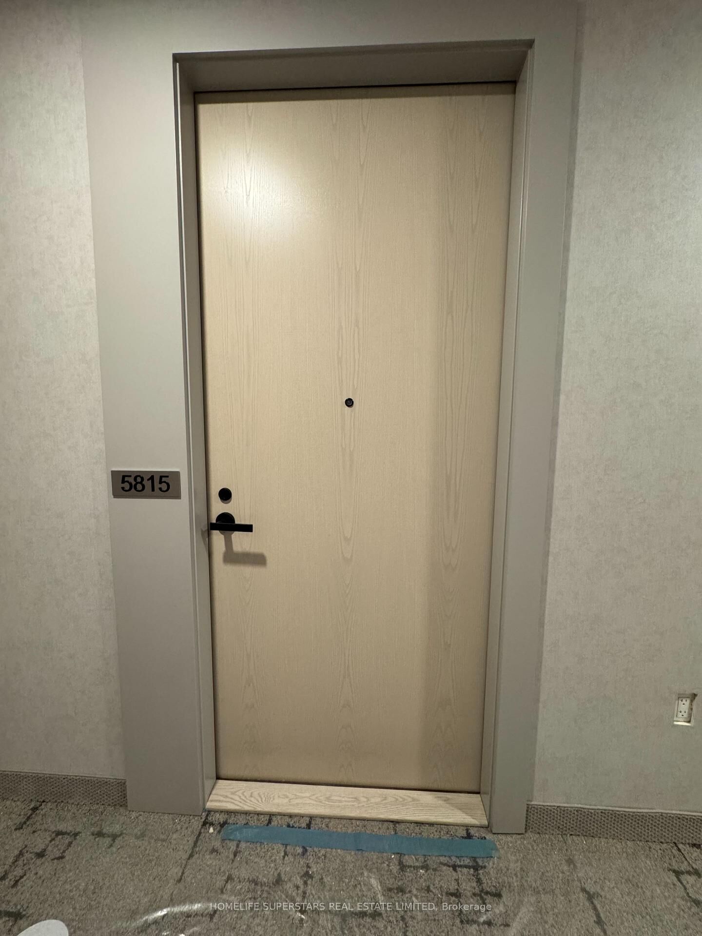 Property Photo:  225 Commerce Street 5815  ON L4K 0R1 