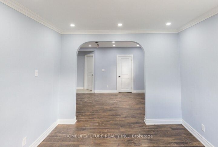 Property Photo:  29 Megan Avenue  ON M1E 4A6 