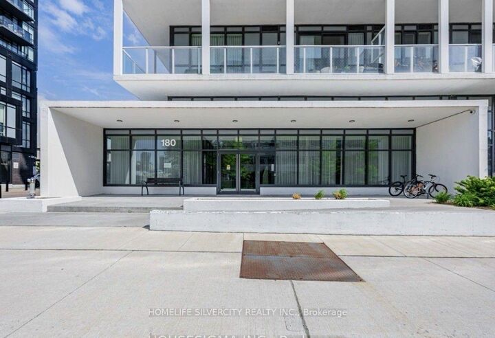 Property Photo:  180 Fairview Mall Drive 2006  ON M2J 0G4 