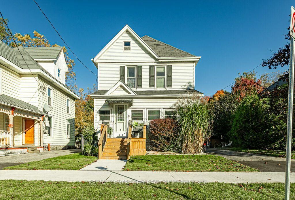 Property Photo:  61 Alma Street  ON N5P 3A9 