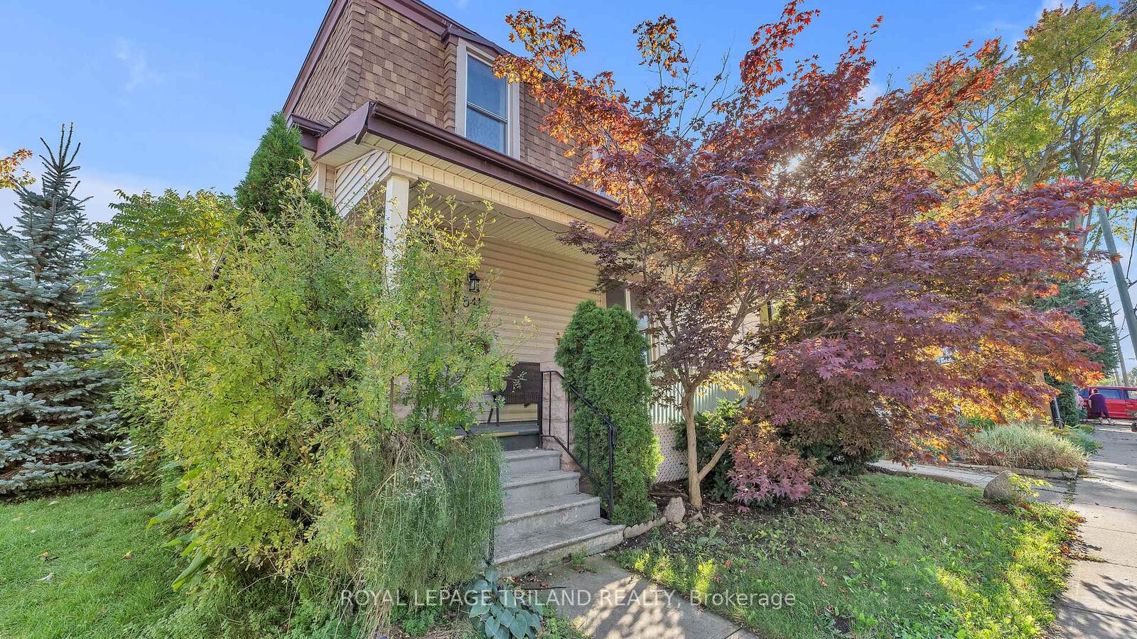 Property Photo:  541 Nelson Street  ON N6B 1A8 