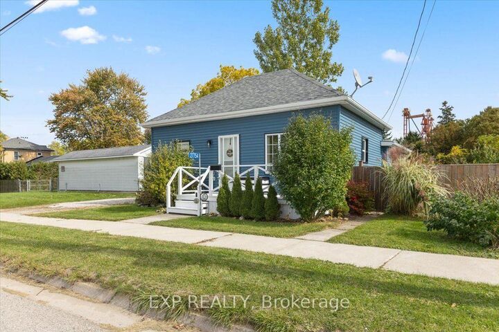 Property Photo: 27754 Kerwood Road ON N0M 2B0
