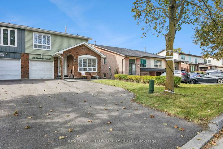Property Photo:  35 Camberley Crescent  ON L6V 3L4 