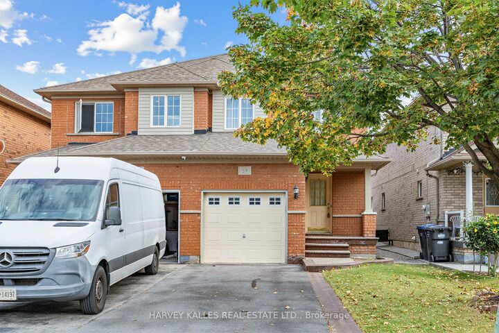 Property Photo:  39 Ridgefield Court  ON L6P 1B4 