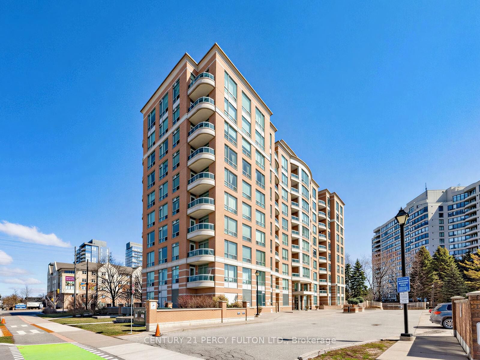 Property Photo:  745 New Westminster Drive 201  ON L4J 8J9 