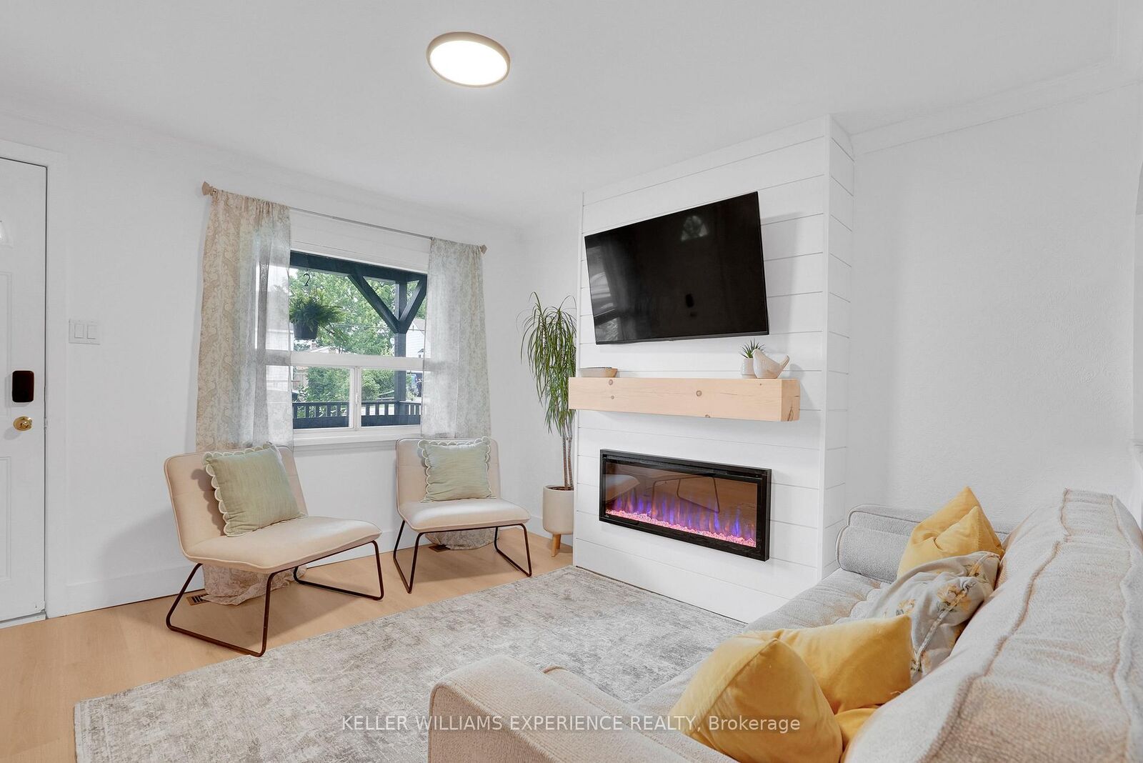 Property Photo:  353 Church Street  ON L0K 1A0 