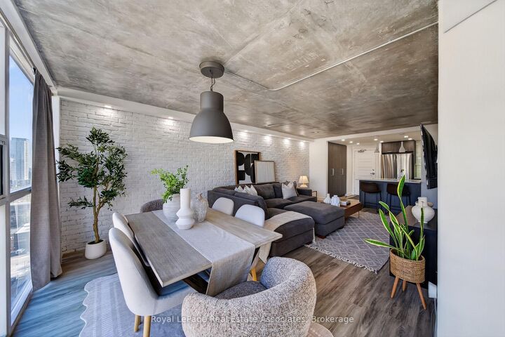 Property Photo:  705 King Street W 1603  ON M5V 2W8 