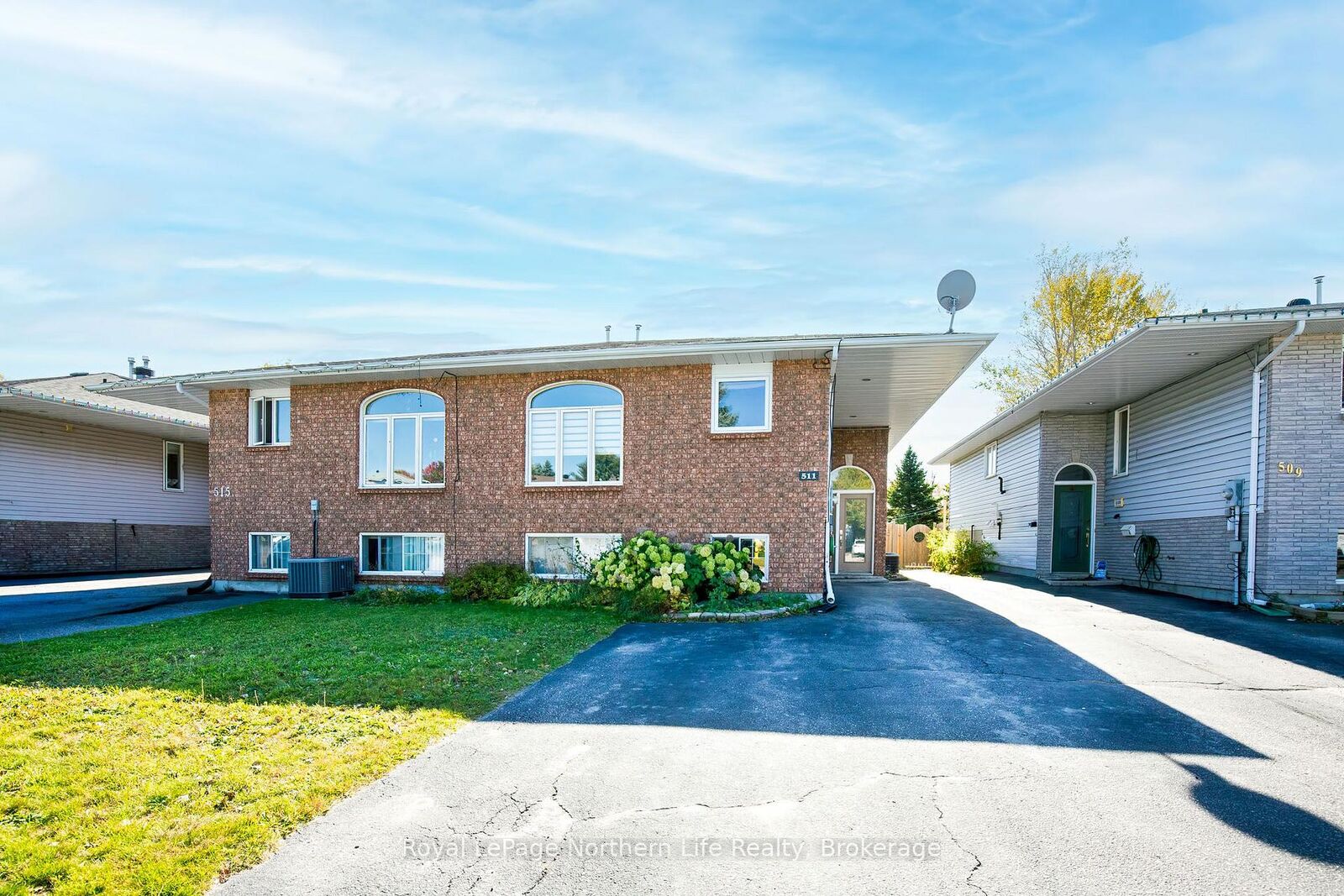 Property Photo:  511 Bromley Avenue  ON P1B 9H7 