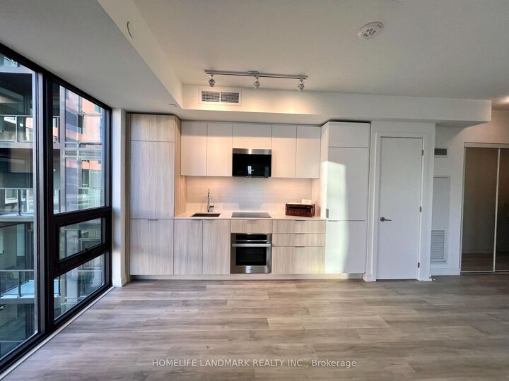 Property Photo:  28 Eastern Avenue 727  ON M5A 0Y2 