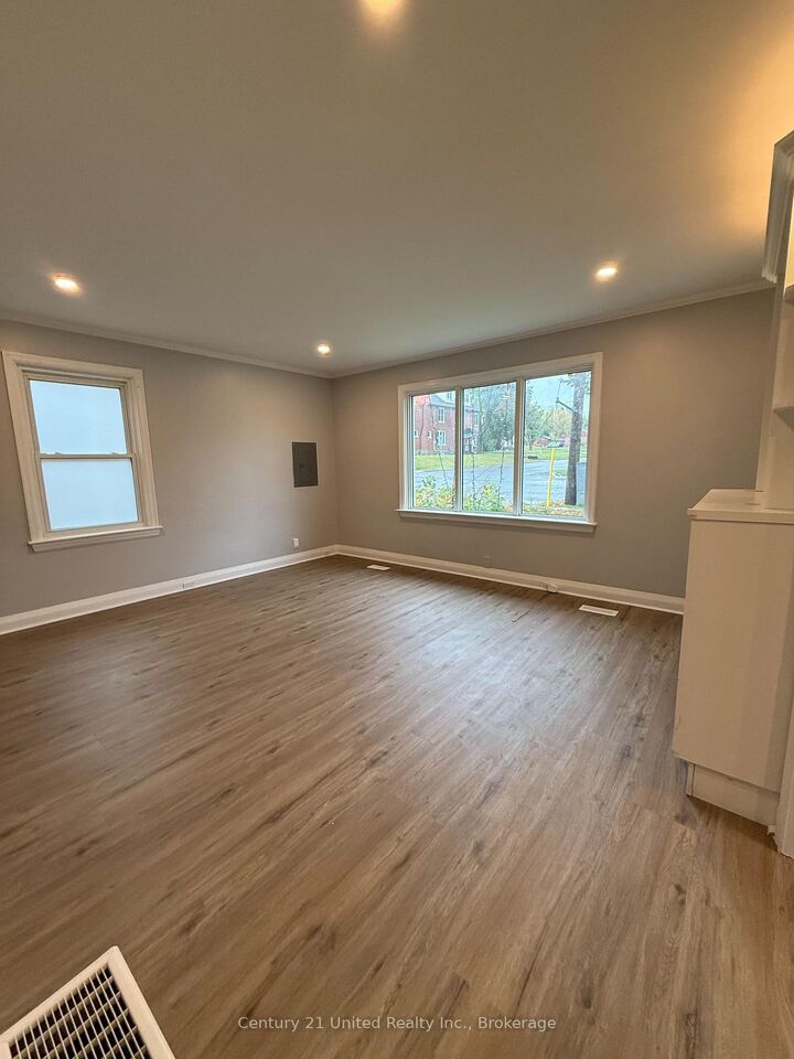 Property Photo:  1055 Western Avenue Main Floor  ON K9J 5W5 