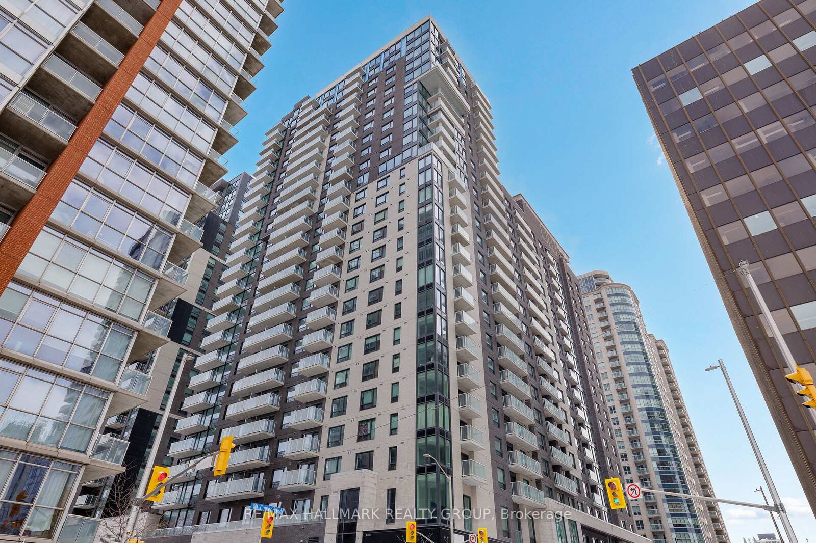 Property Photo:  180 George Street 308  ON K1N 0G8 