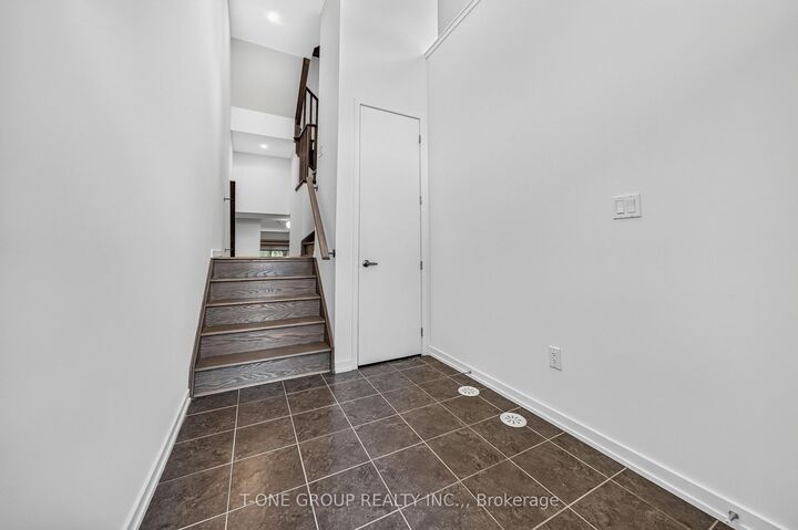 Property Photo:  54 Pantheon Lane  ON L6E 0V3 