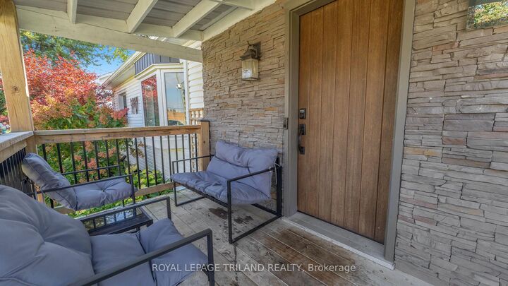 Property Photo:  205 Erie Street  ON N5R 2N7 