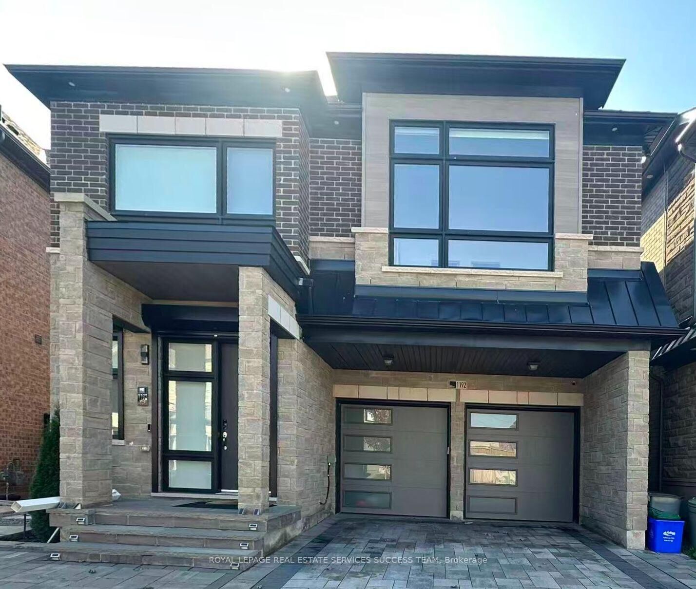 Property Photo: 1192 Stag Hollow ON L6M 5M4