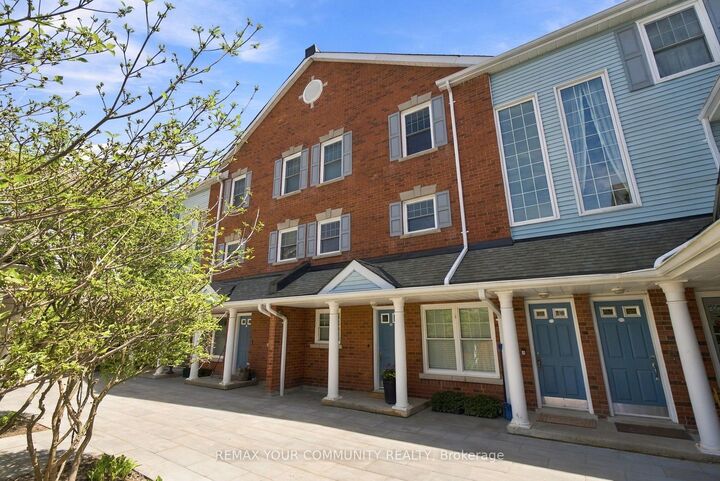Property Photo:  1661 Nash Road H-5  ON L1E 1S8 