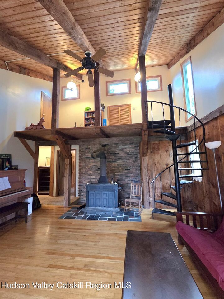 Property Photo:  1482 County Route 5  NY 12029 