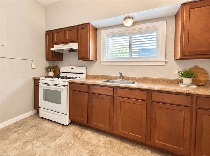 Property Photo:  738 10th St  PA 15140 
