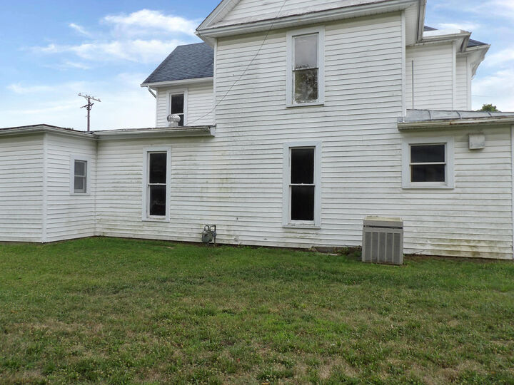 Property Photo: 302 Mill Street OH 43164